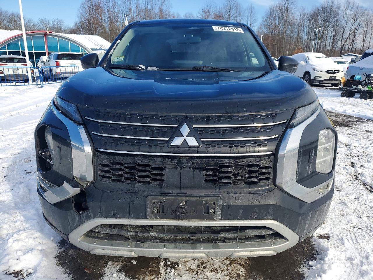 2022 Mitsubishi Outlander Se - Фото 5