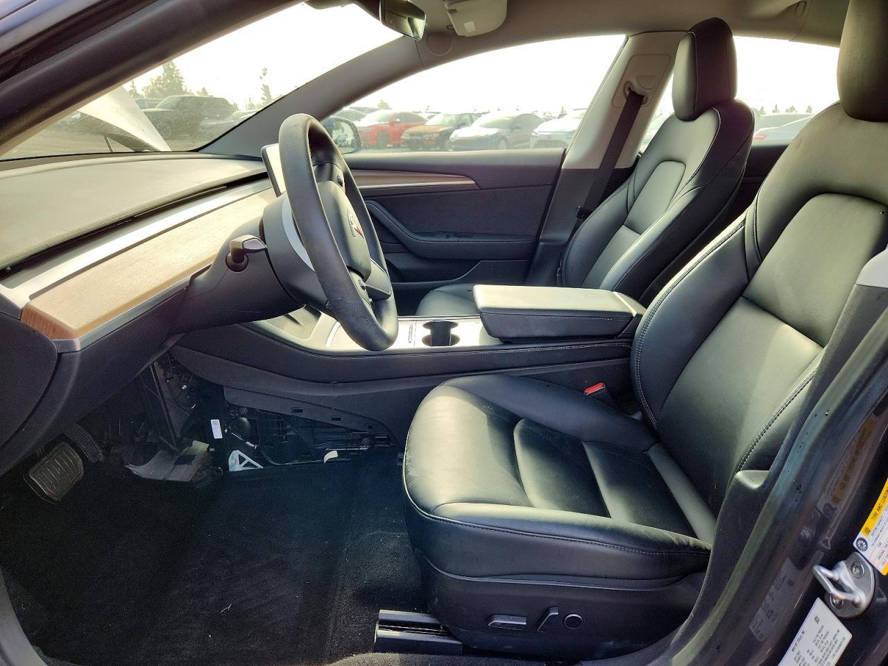 2023 Tesla Model 3 - Image 7