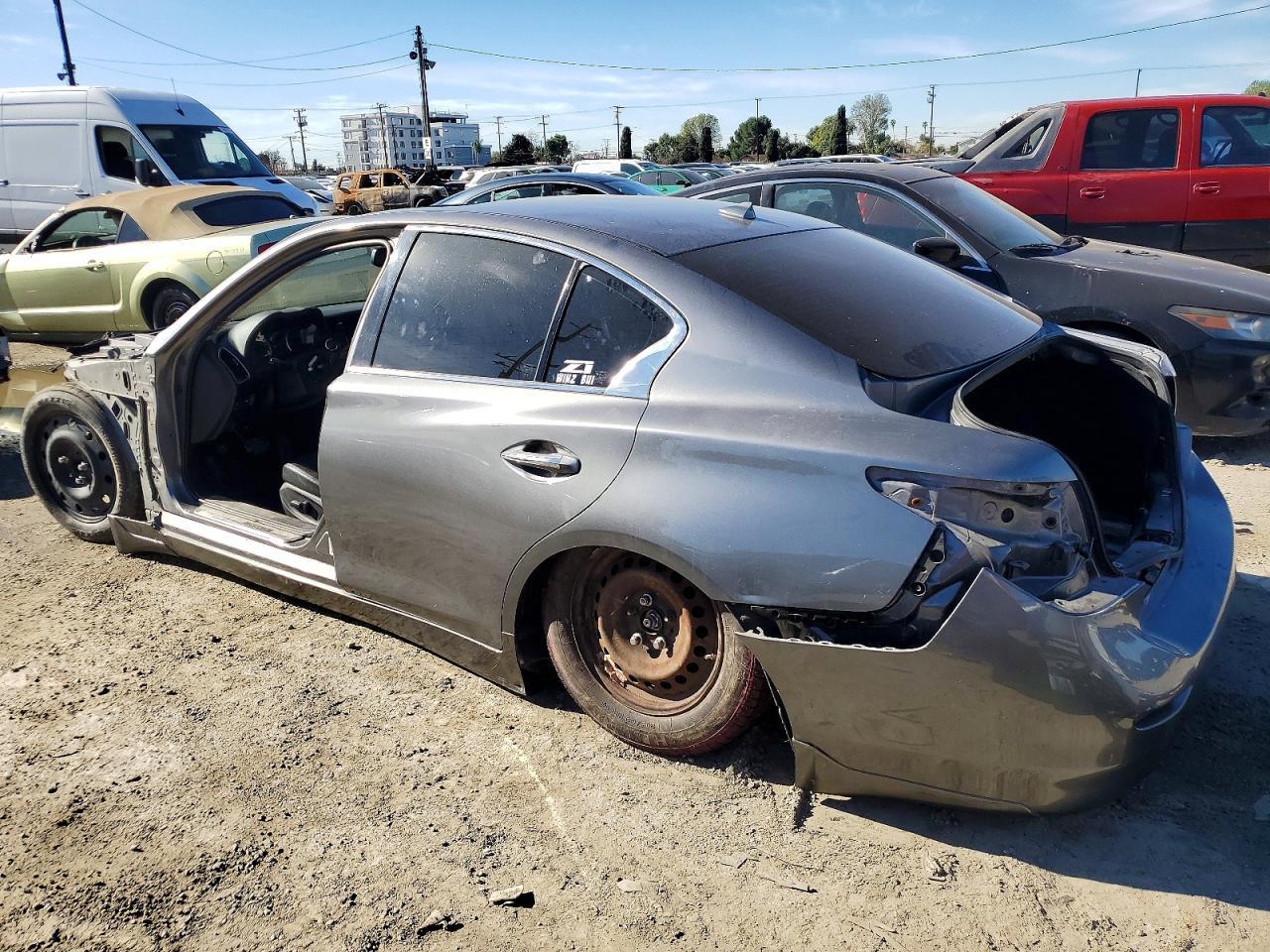 2015 Infiniti Q50 Base - Фото 2