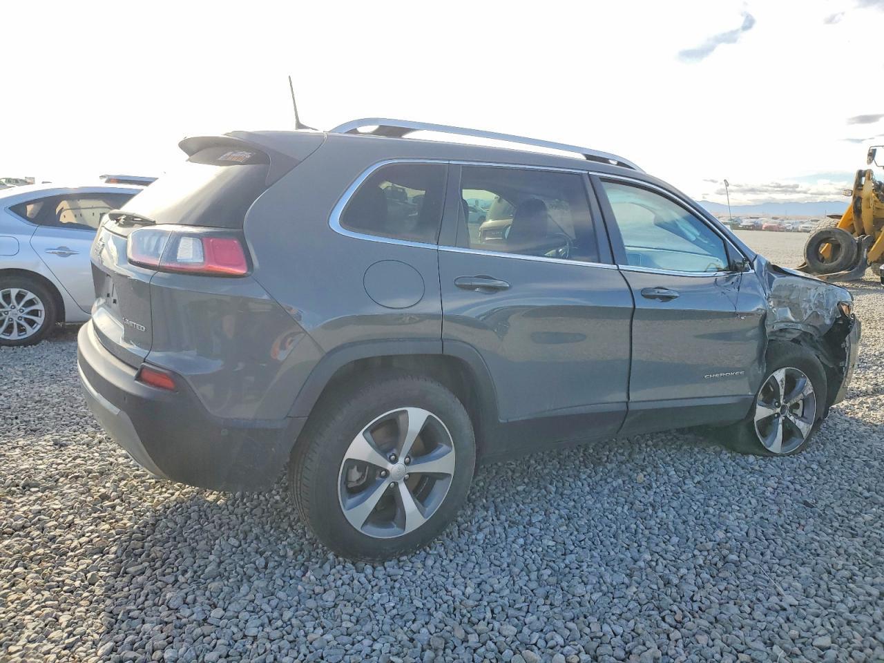 2021 Jeep Cherokee Limited - Image 3