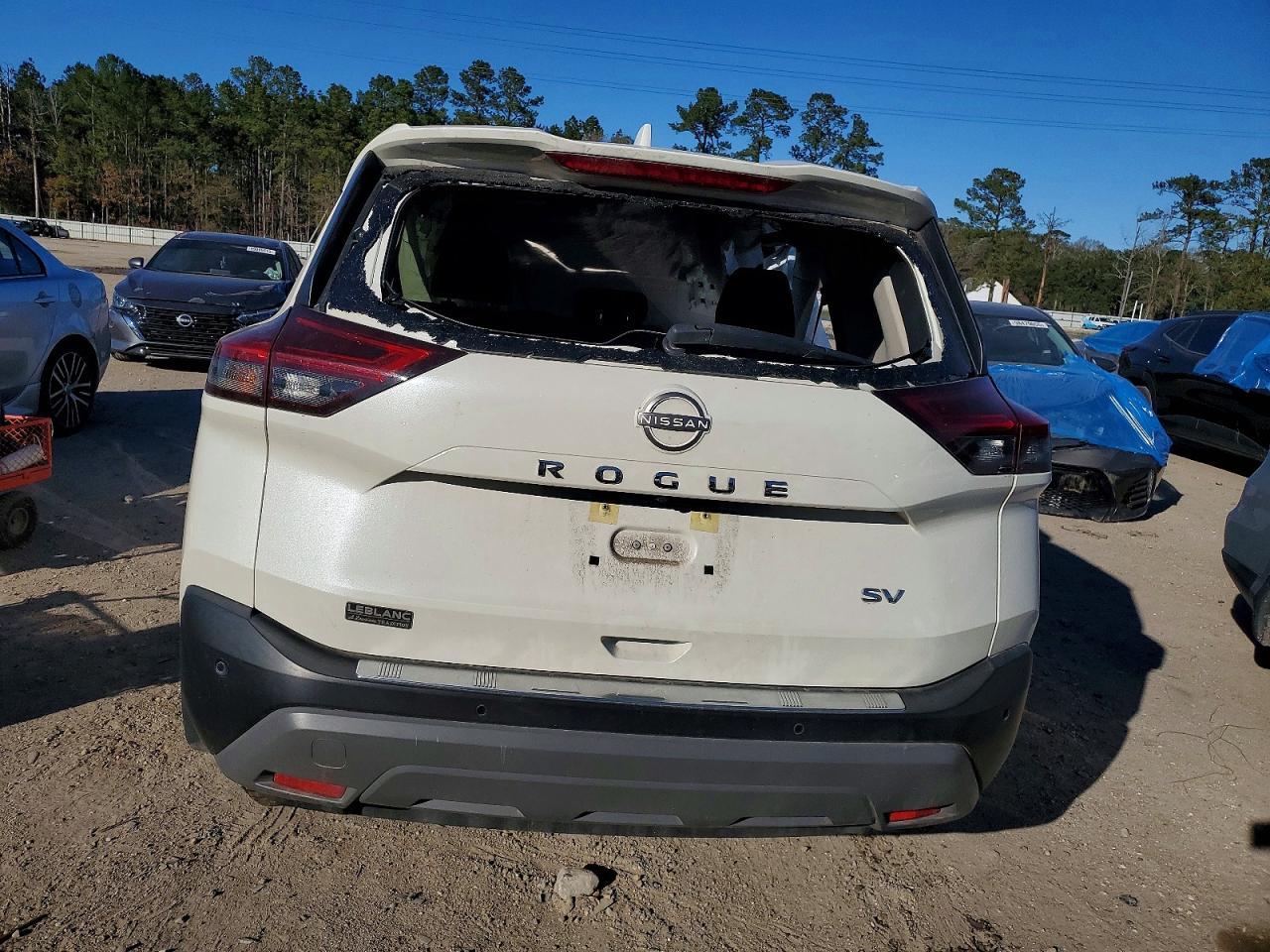 2023 Nissan Rogue Sv - Image 6