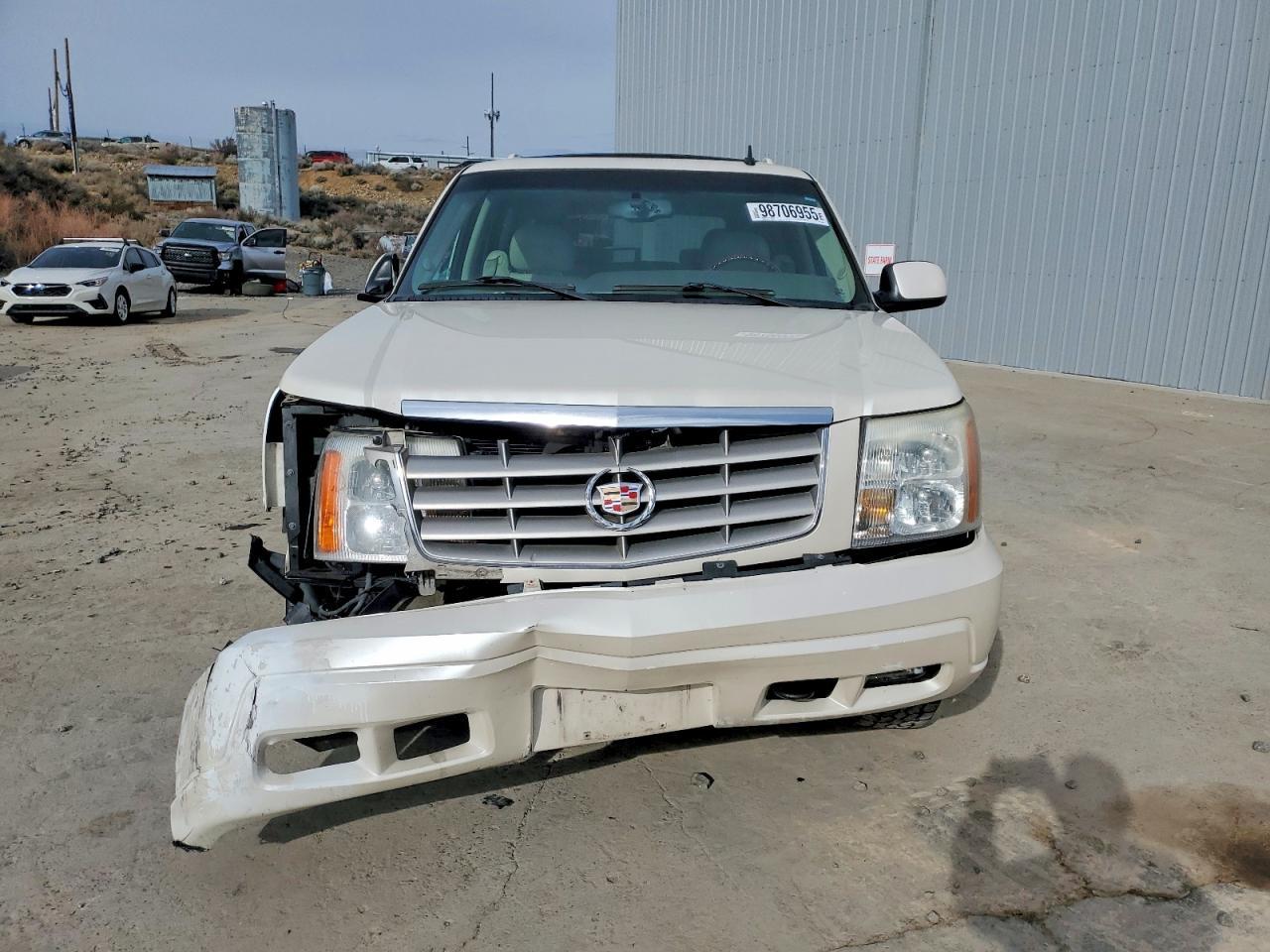 2006 Cadillac Escalade Luxury - Image 5