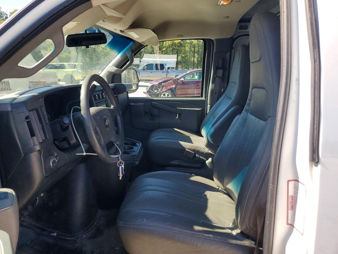 2017 Chev Express Cargo 2500 1 - Image 7