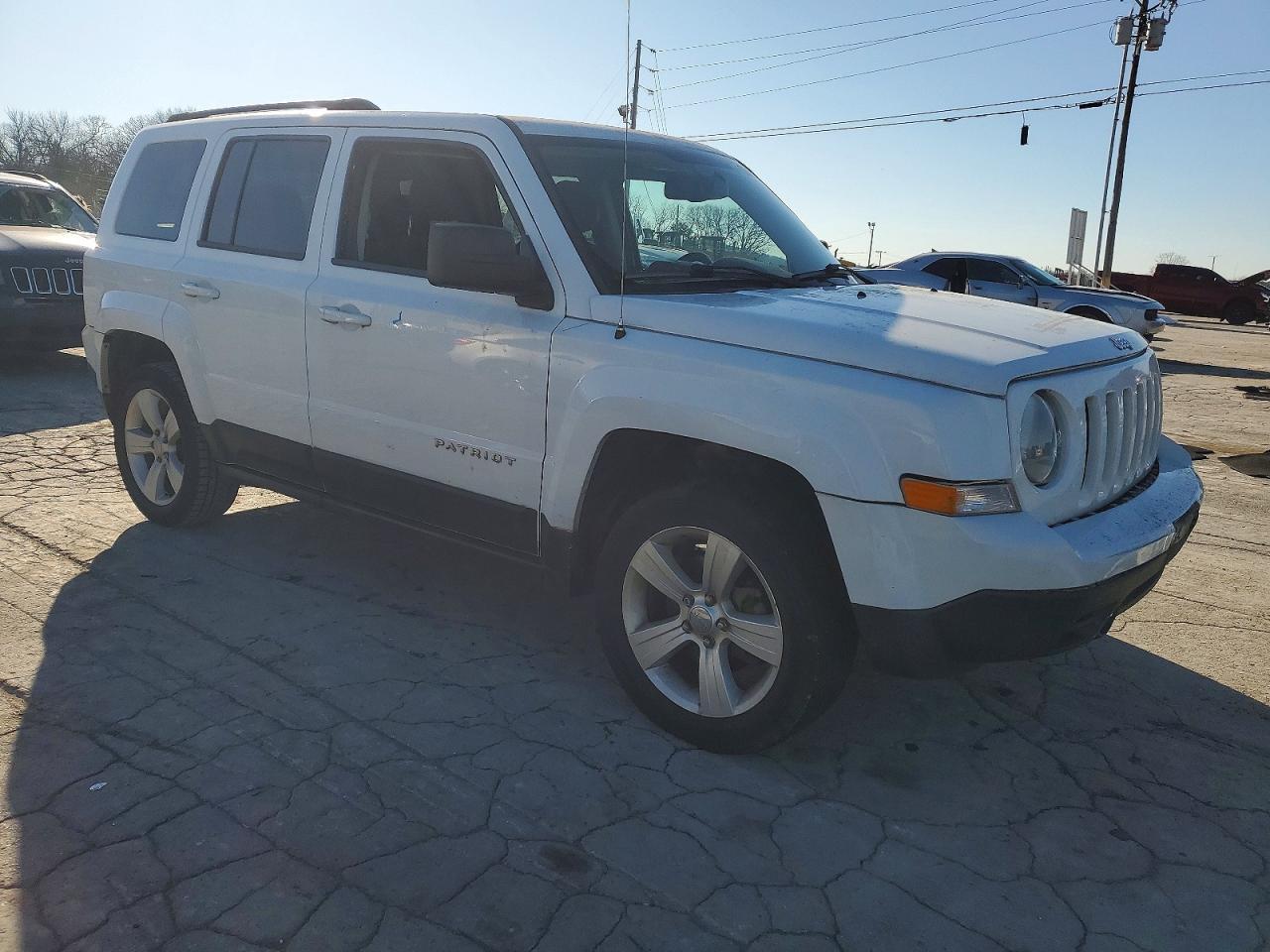 2016 Jeep Patriot Latitude - Фото 4