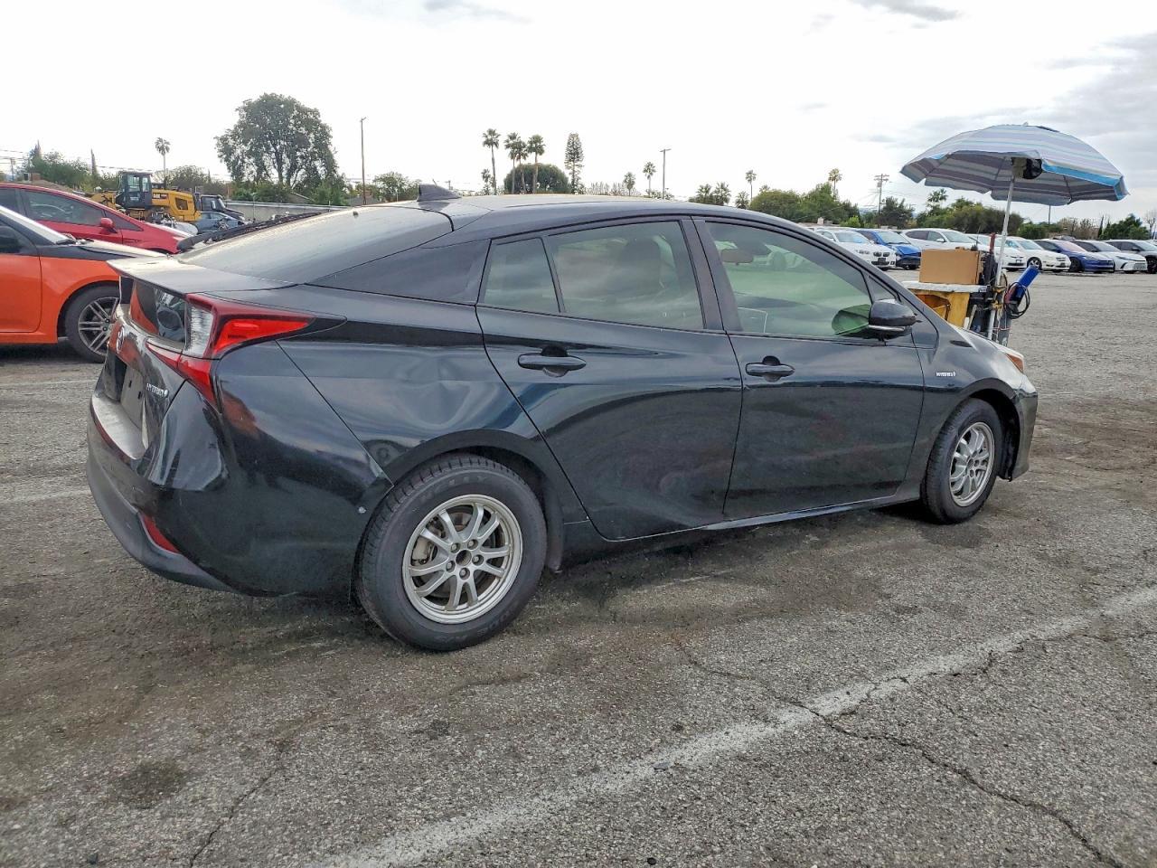 2019 Toyota Prius - Фото 3