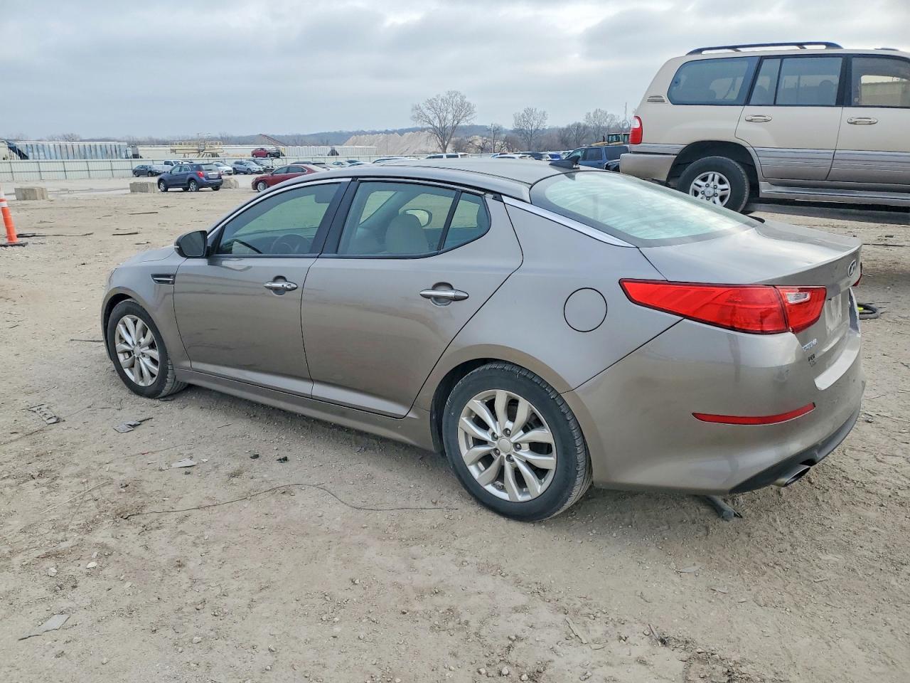 2015 Kia Optima Ex - Image 2