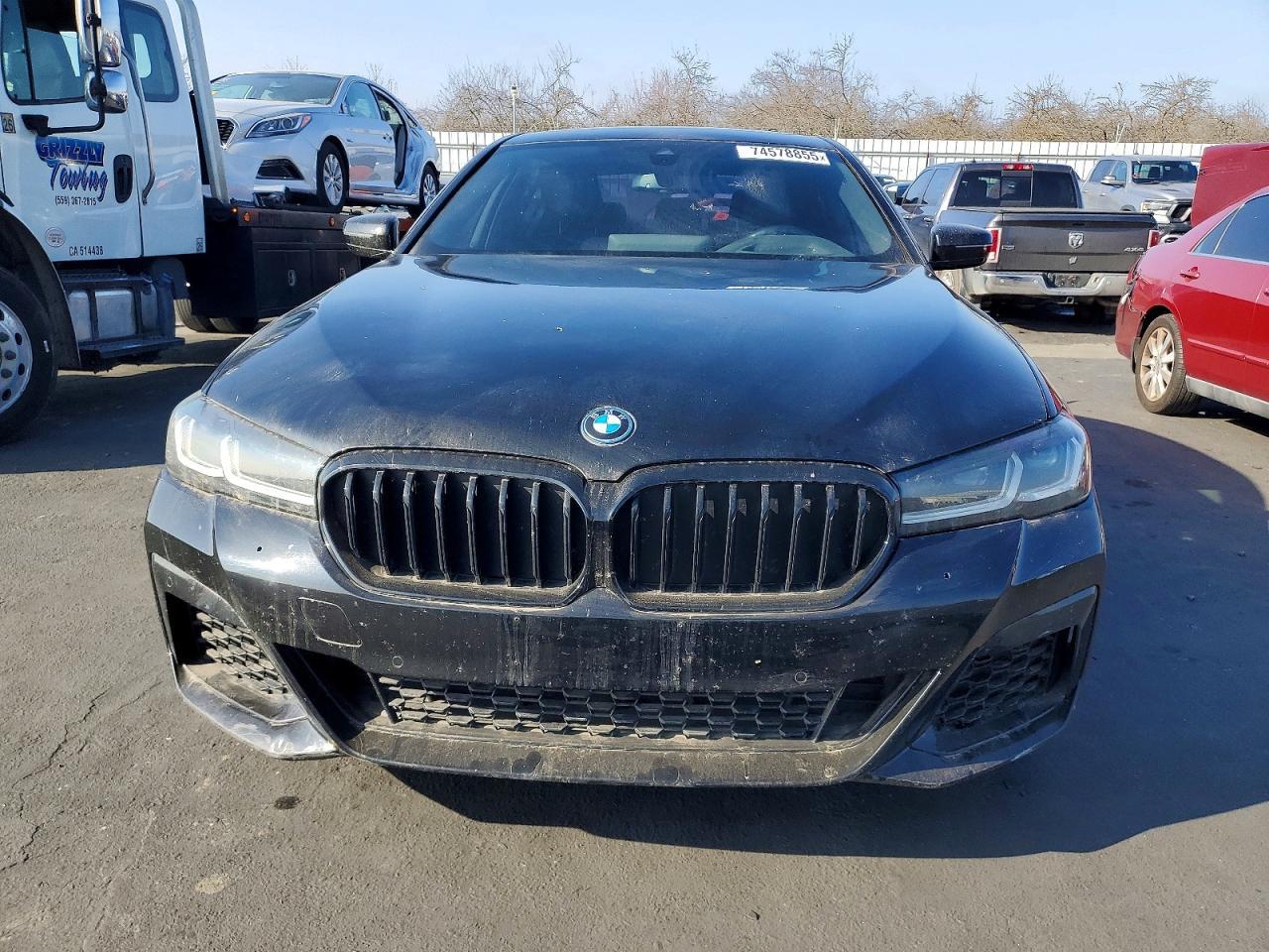 2023 BMW 530E - Фото 5