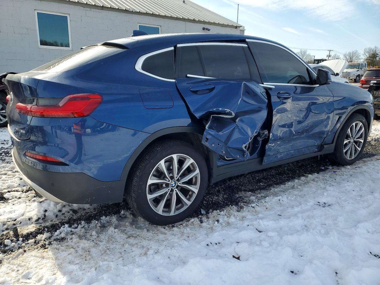 2019 BMW X4 xDrive30I - Image 3