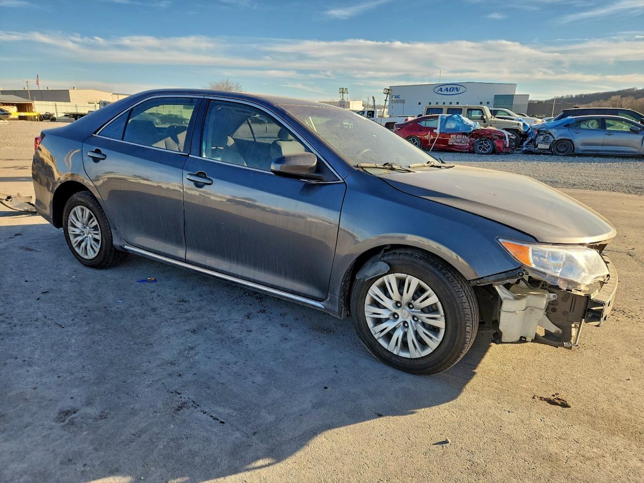 2014 Toyota Camry L - Фото 4