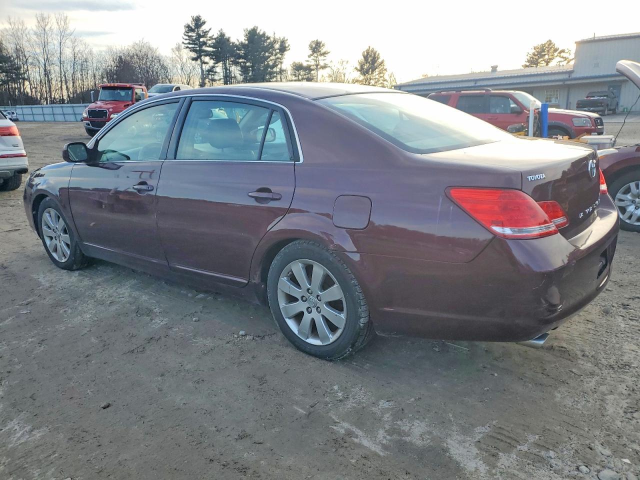 2007 Toyota Avalon Xl - Image 2