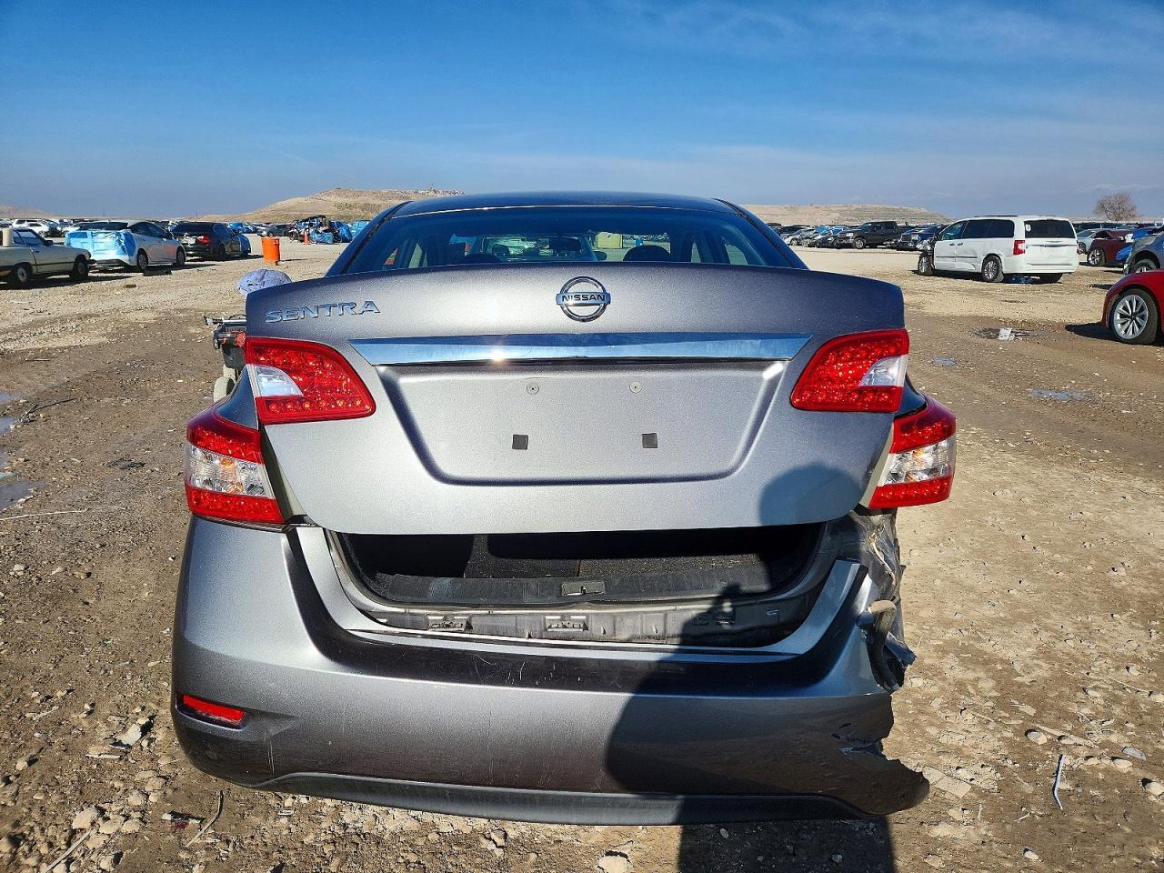 2015 Nissan Sentra S - Фото 6