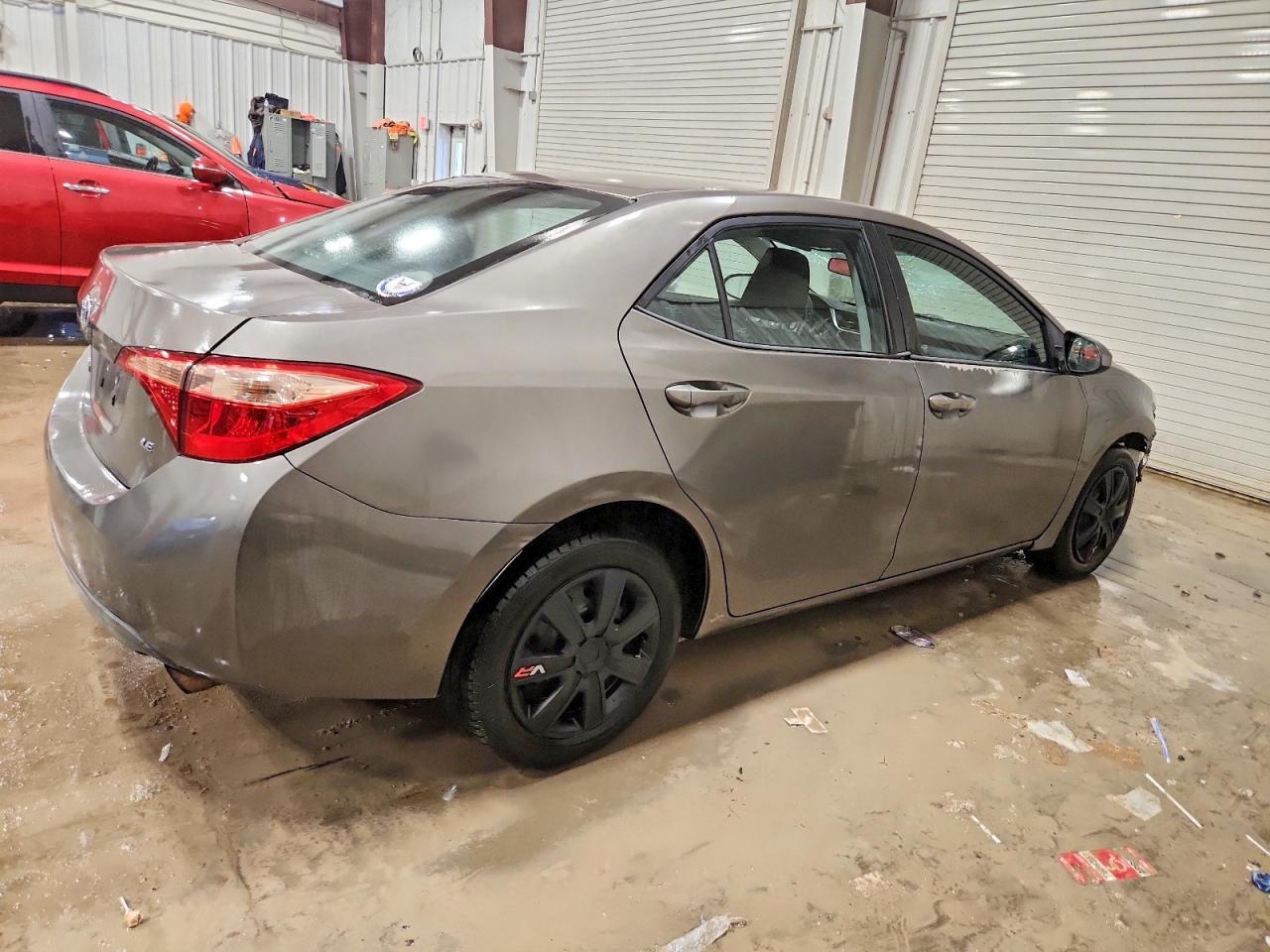 2017 Toyota Corolla L - Фото 3