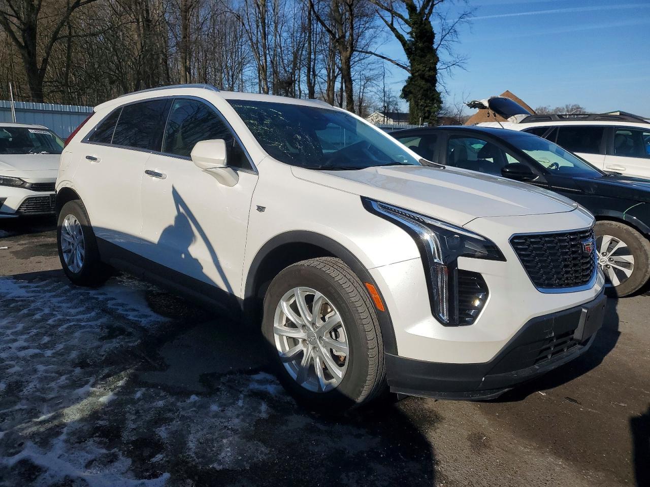 2022 Cadillac Xt4 Luxury - Image 4