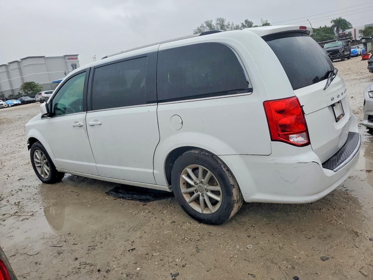 2019 Dodge Grand Caravan Sxt - Фото 2