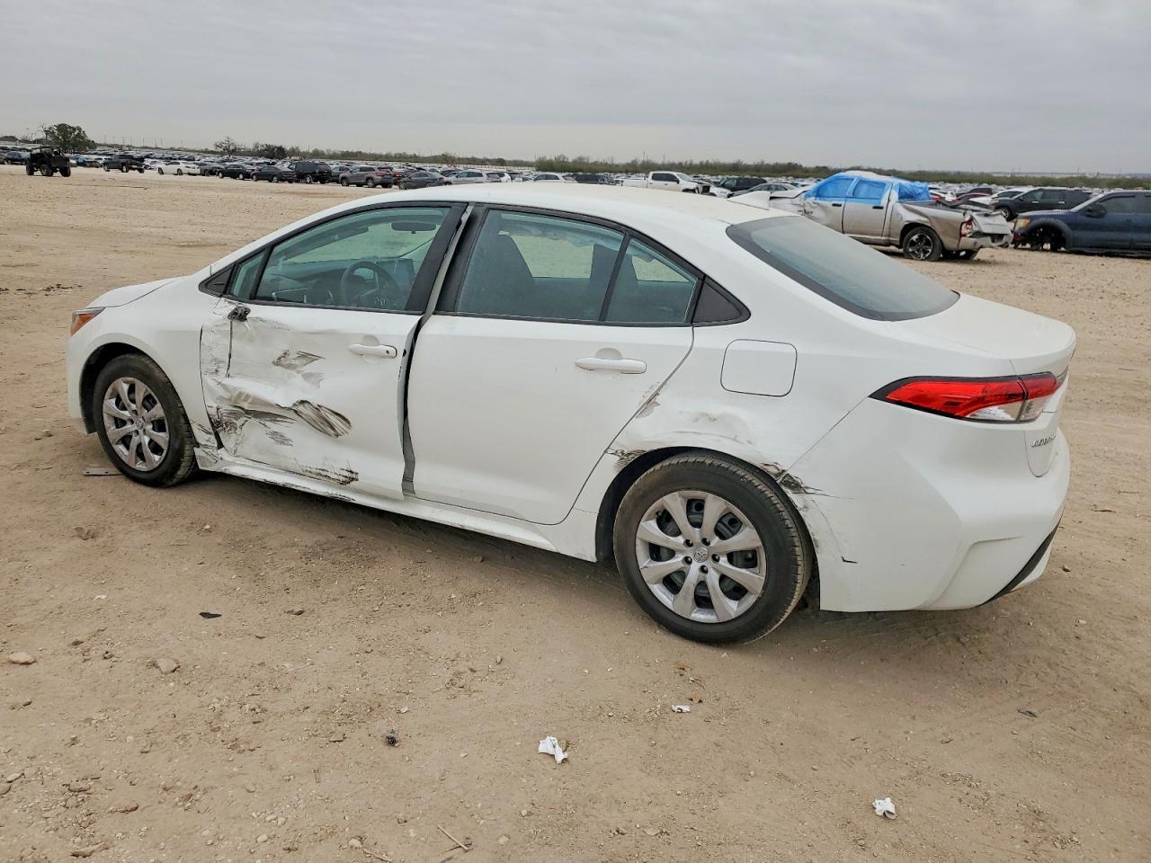 2020 Toyota Corolla Le - Фото 2