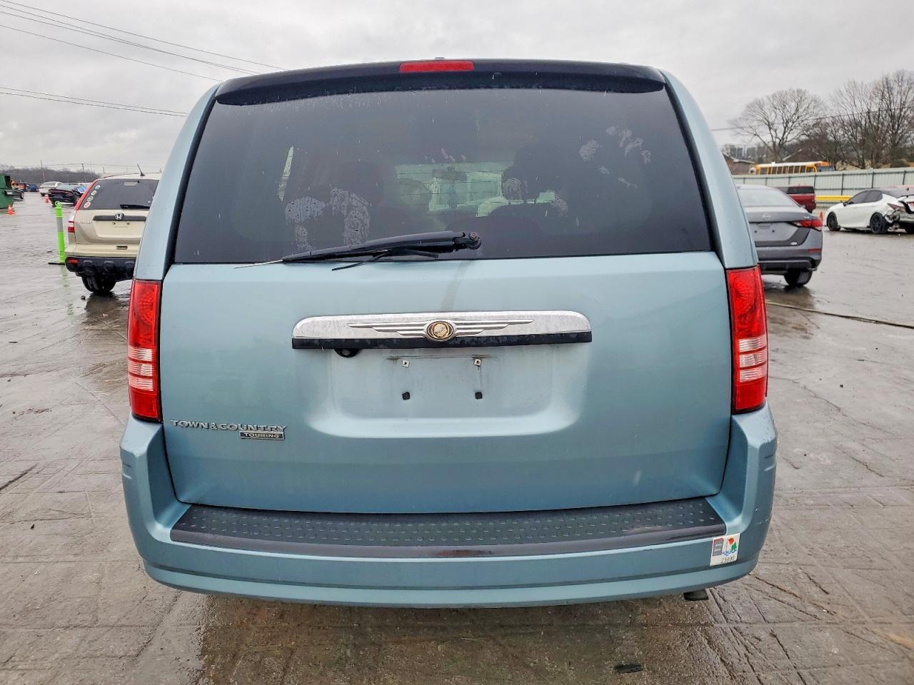 2008 Chrysler Town & Country Touring - Image 6