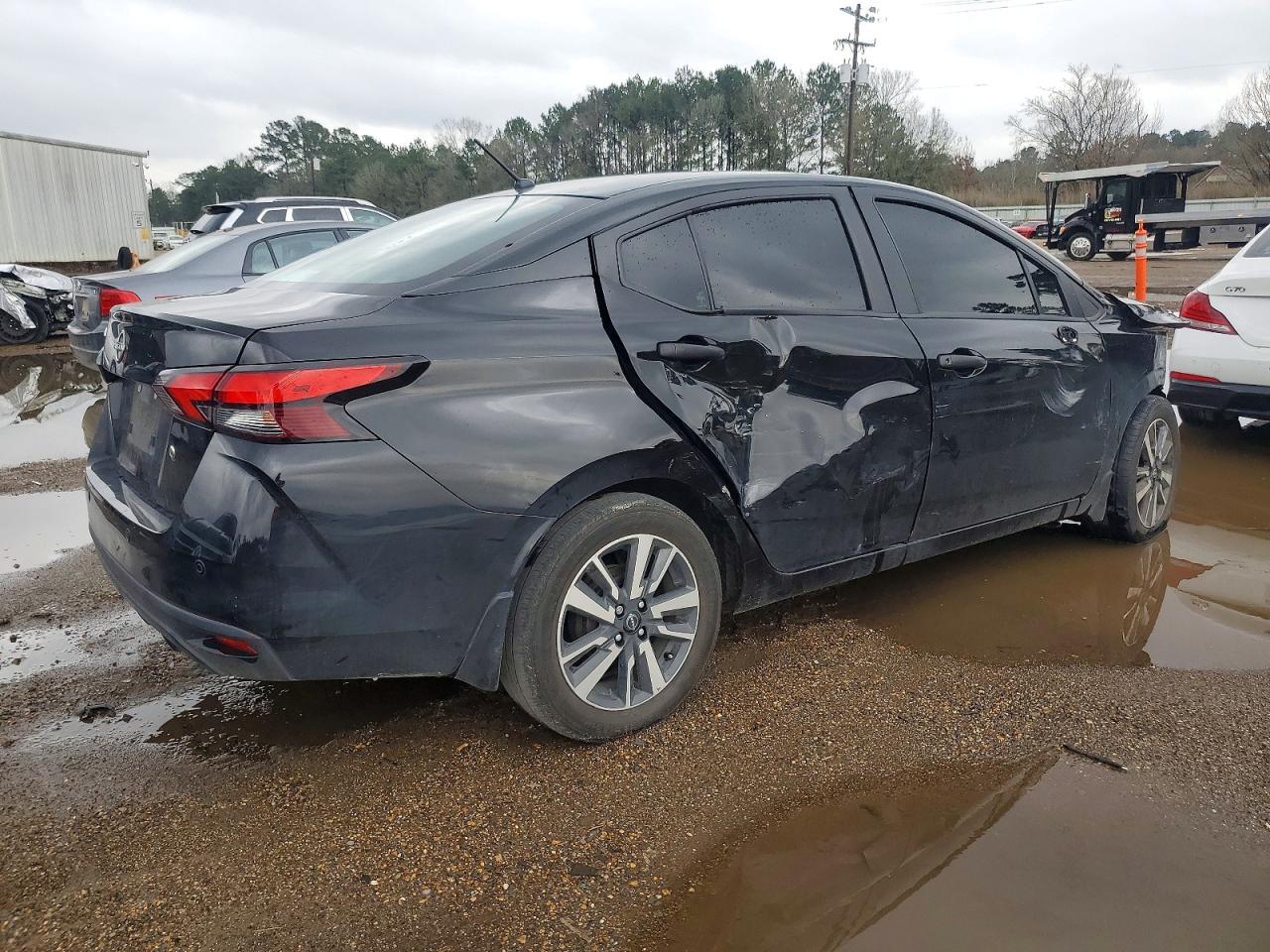 2024 Nissan Versa S - Фото 3