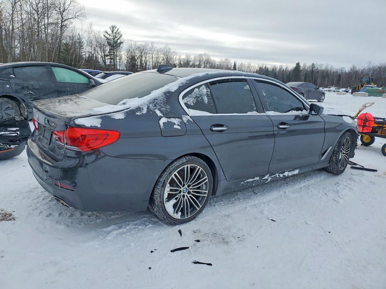 2017 BMW 530 Xi - Фото 3