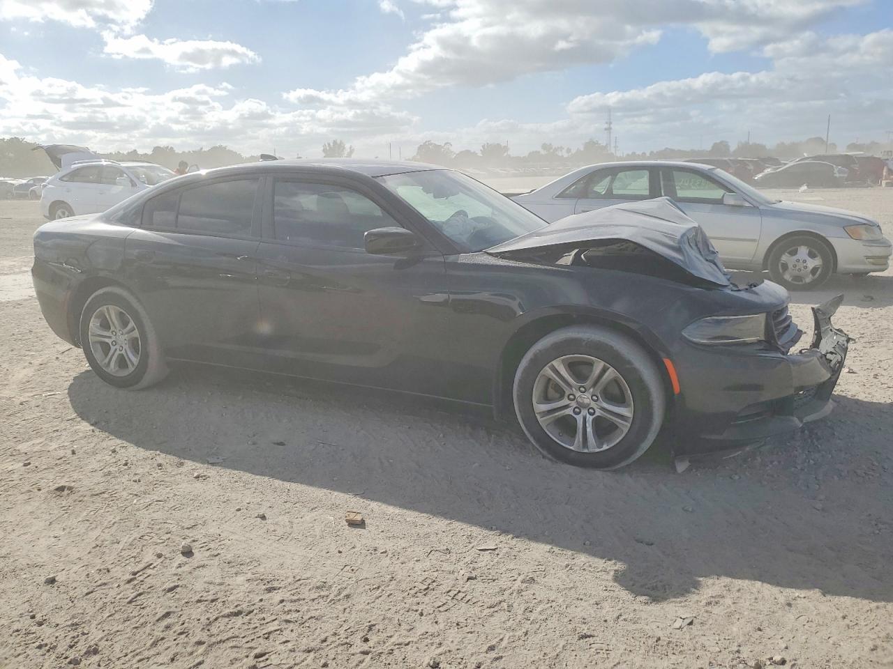 2023 Dodge Charger Sxt - Image 4