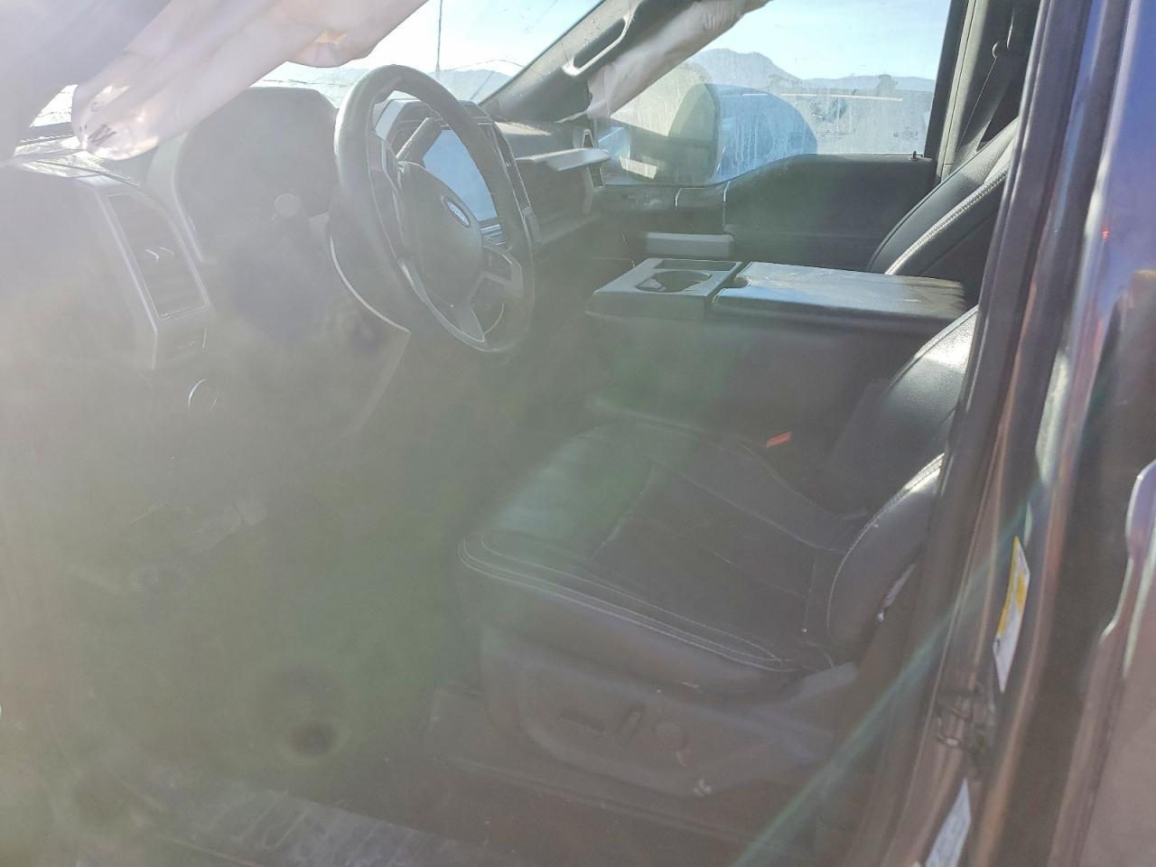 2022 Ford F350 Super Duty - Фото 7