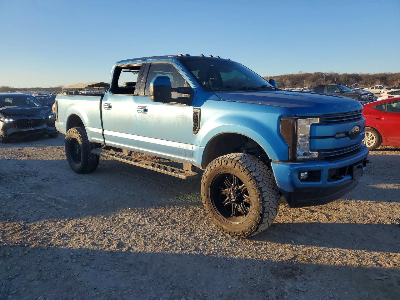 2017 Ford F250 Super Duty - Image 4
