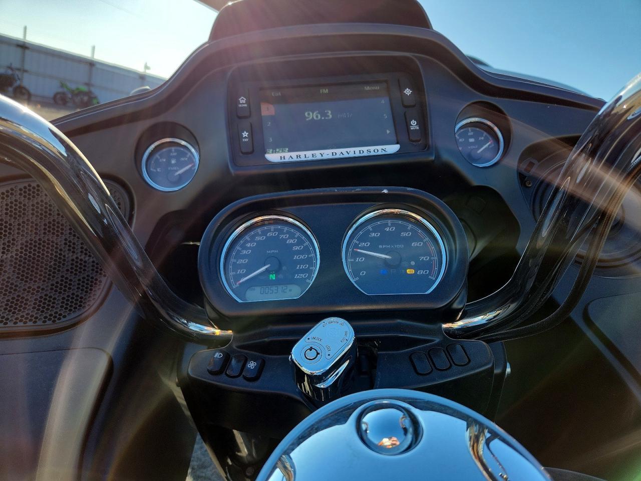 2017 Harley-Davidson Fltru - Фото 7