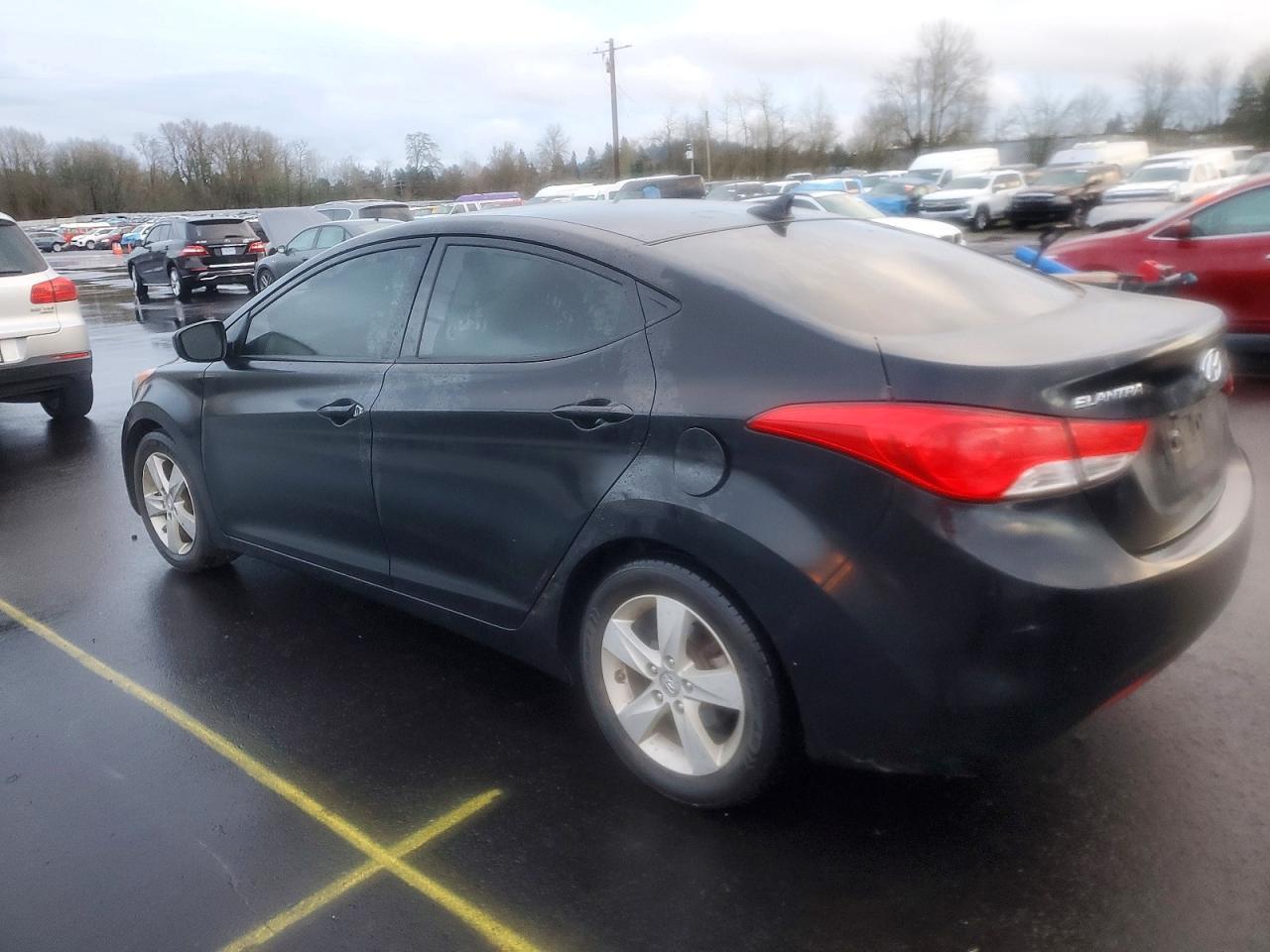 2013 Hyundai Elantra Gls - Image 2