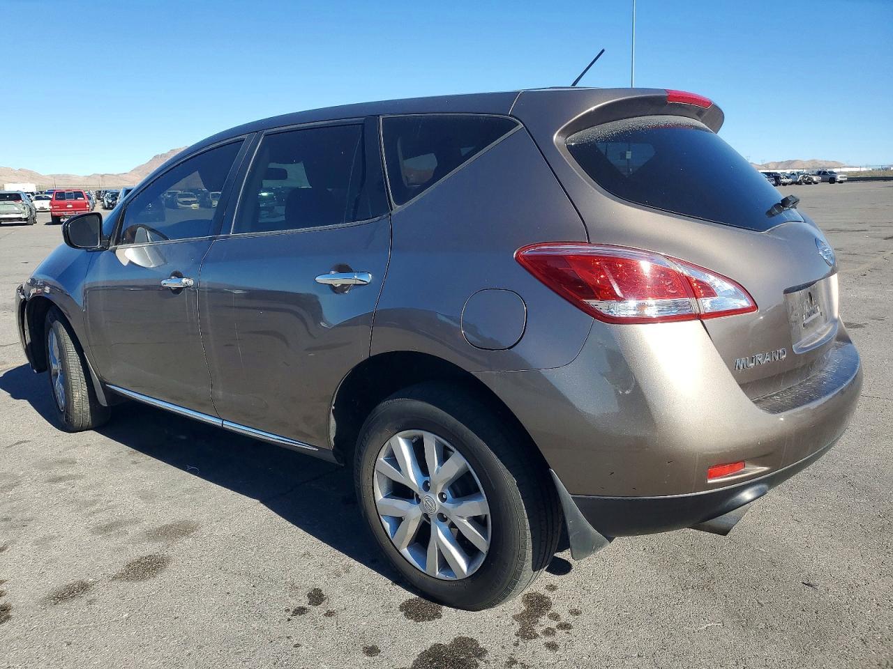 2014 Nissan Murano S - Image 2