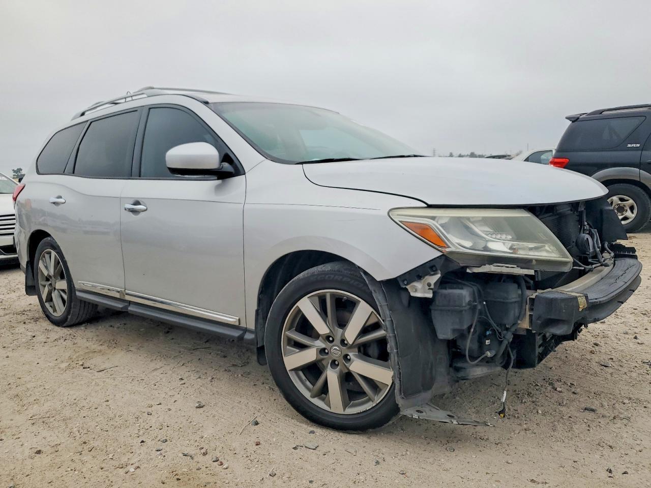 2015 Nissan Pathfinder S - Фото 4