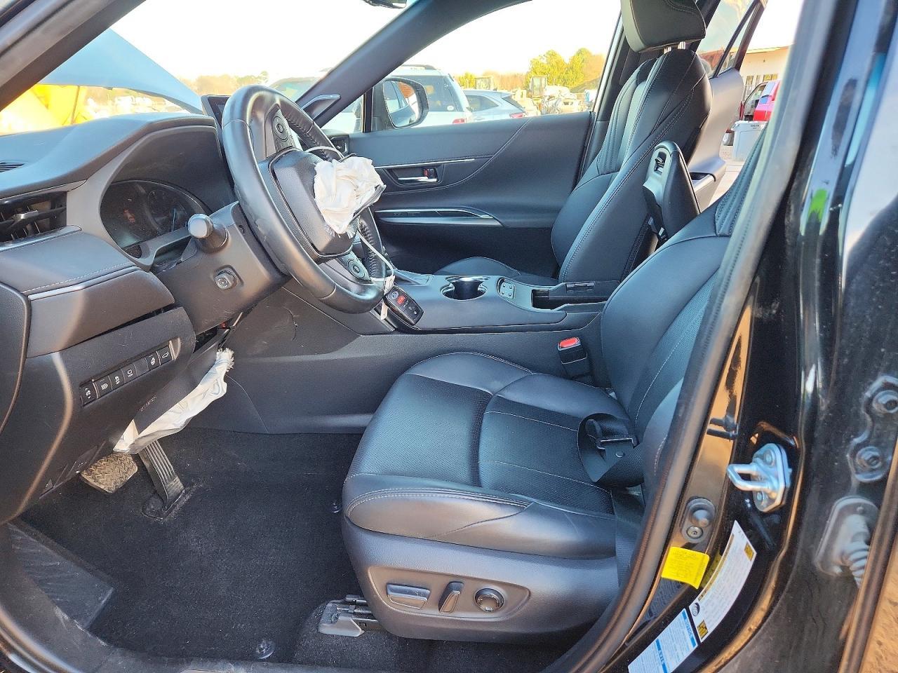2021 Toyota Venza Le - Фото 7
