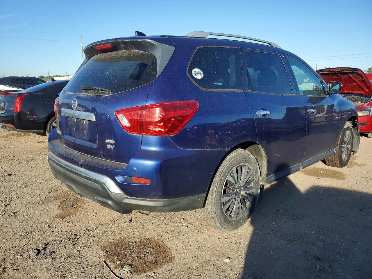 2020 Nissan Pathfinder Sv - Фото 3