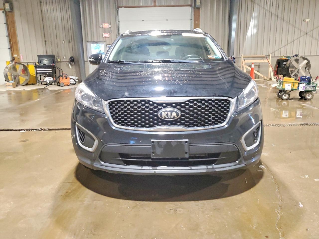 2017 Kia Sorento Lx - Image 5