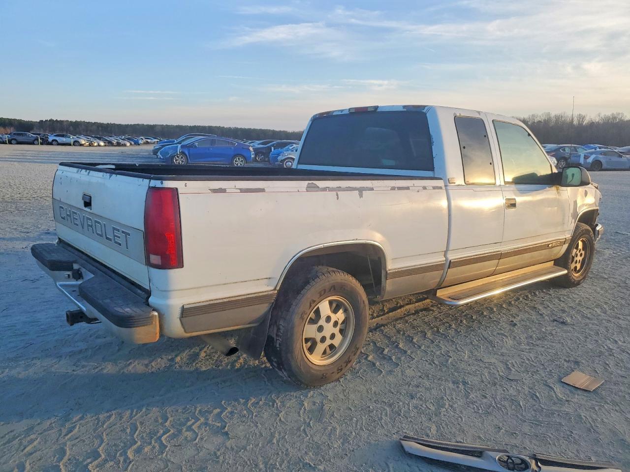 1994 Chevrolet Gmt-400 C1500 - Фото 3
