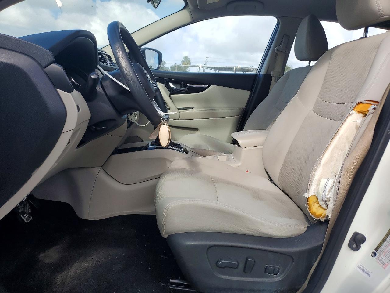 2018 Nissan Rogue Sport S - Image 7