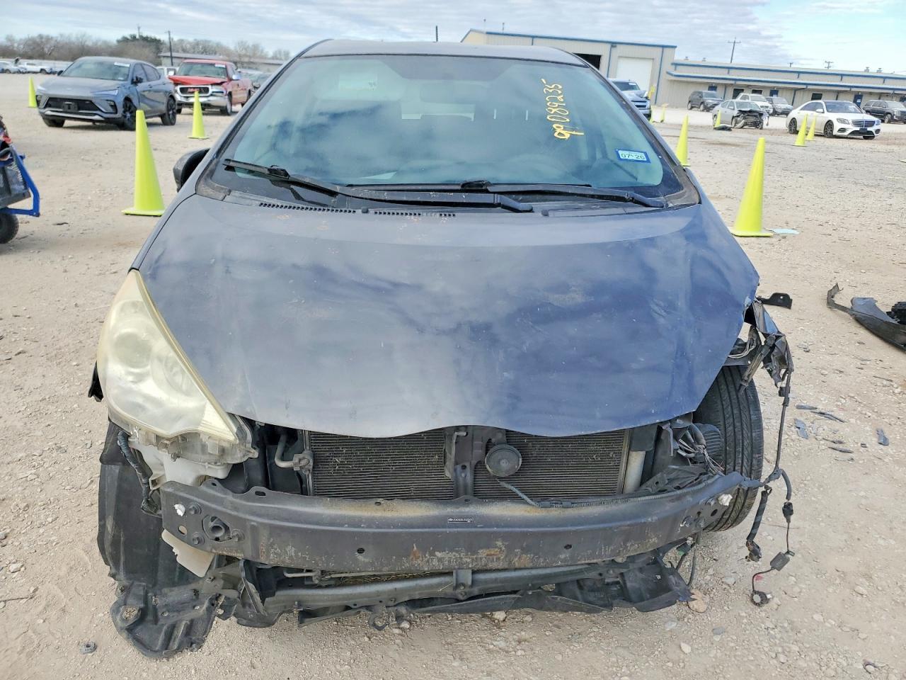 2012 Toyota Prius C - Image 5