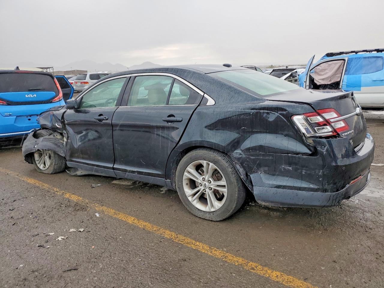 2014 Ford Taurus Sel - Image 2