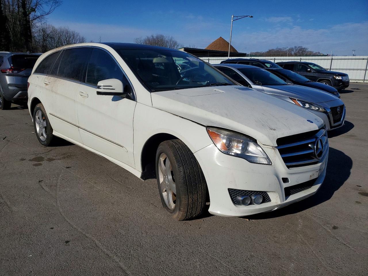 2011 Mercedes-Benz R 350 4Matic - Фото 4