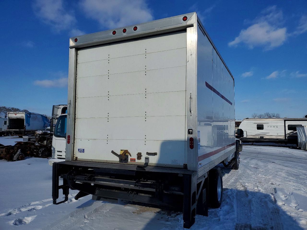 2019 Ford F550 Super Duty Box Truck - Image 3