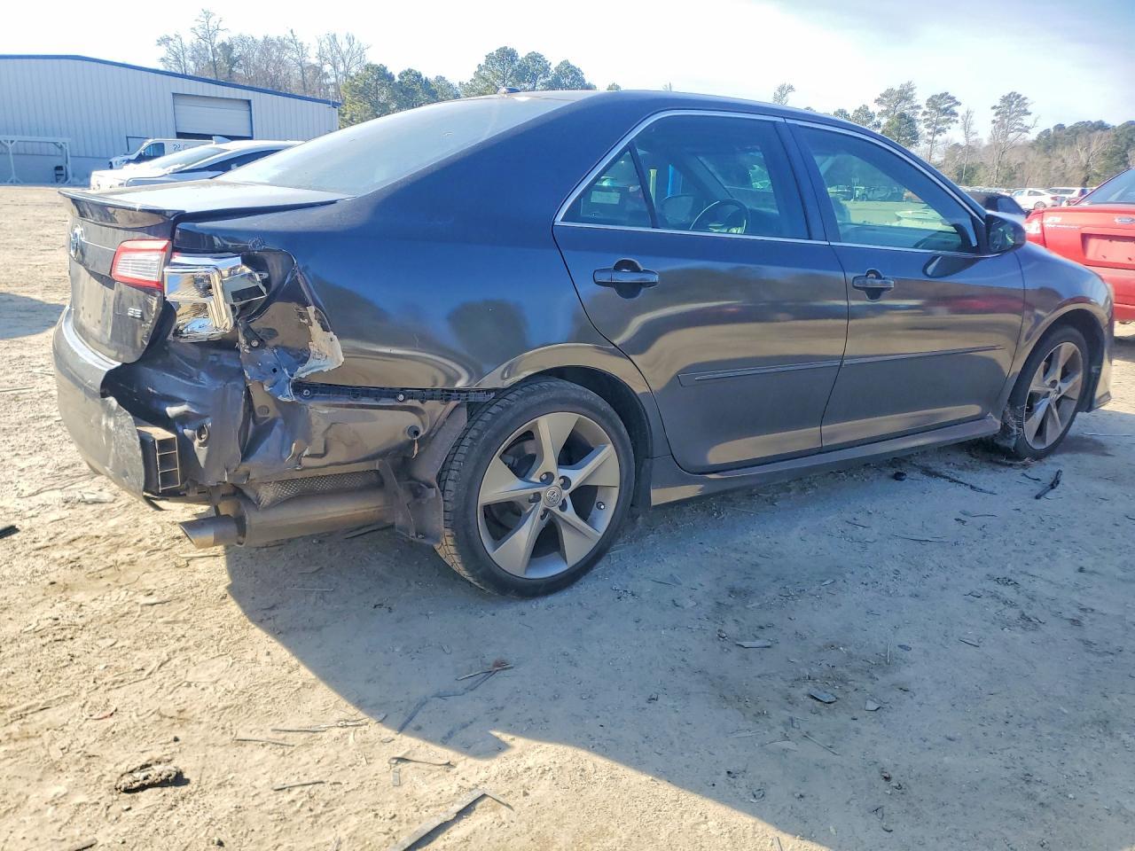 2012 Toyota Camry - Image 3