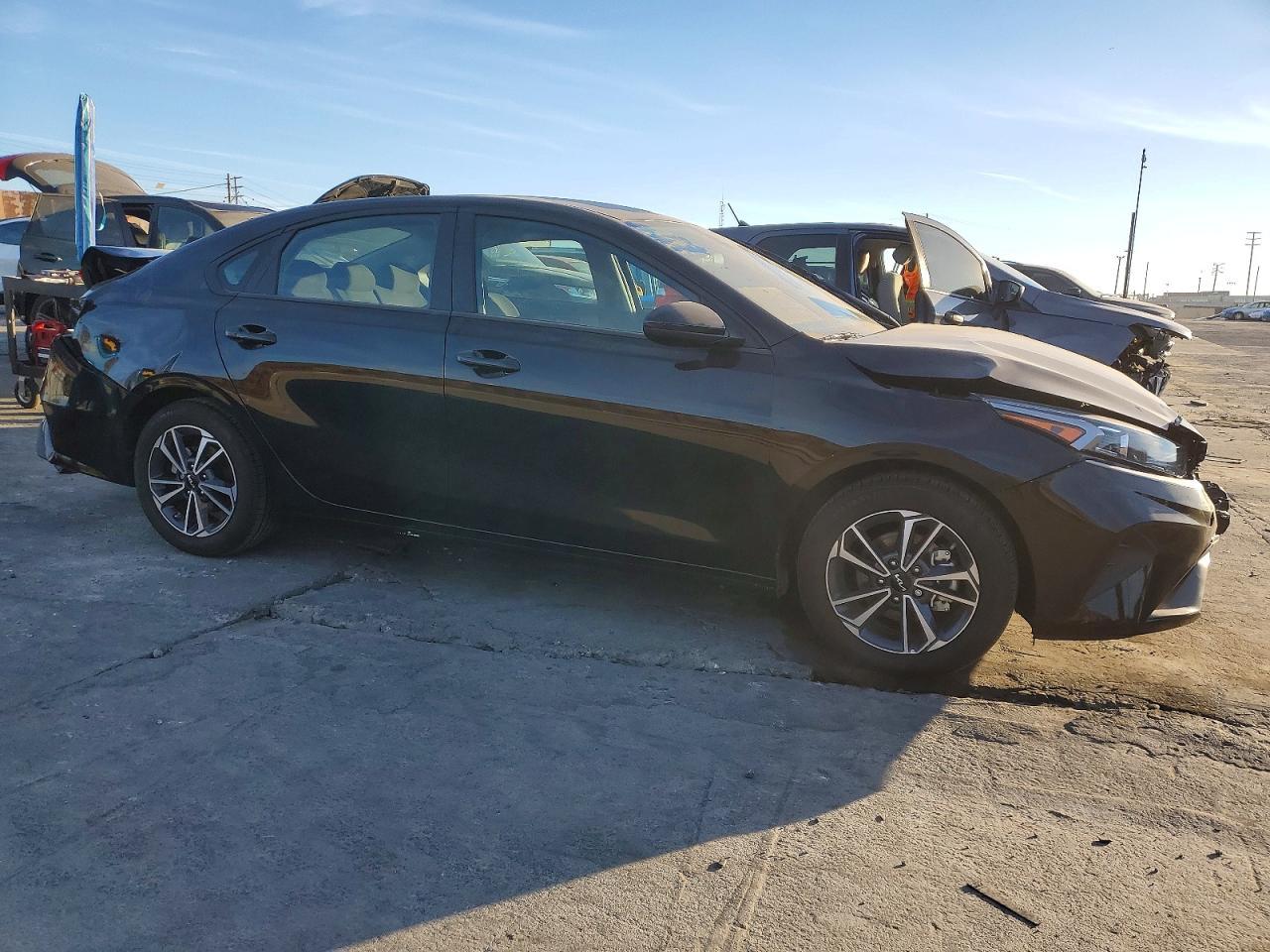 2024 Kia Forte Lx - Фото 4