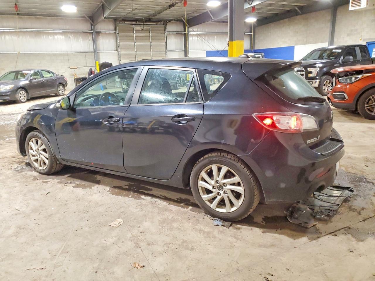 2013 Mazda 3 I - Фото 2