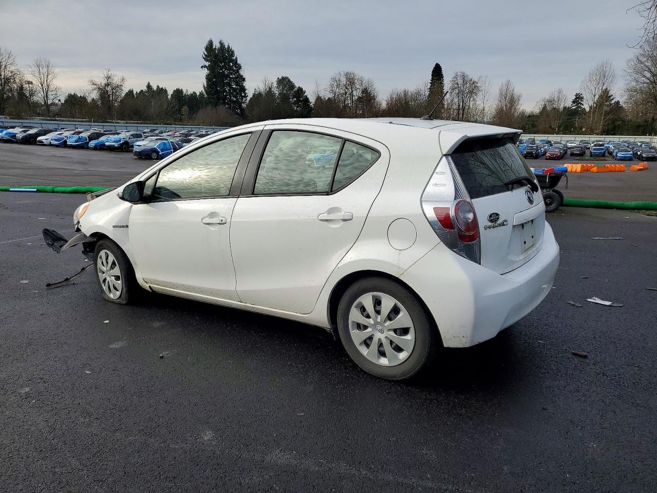 2013 Toyota Prius C - Фото 2