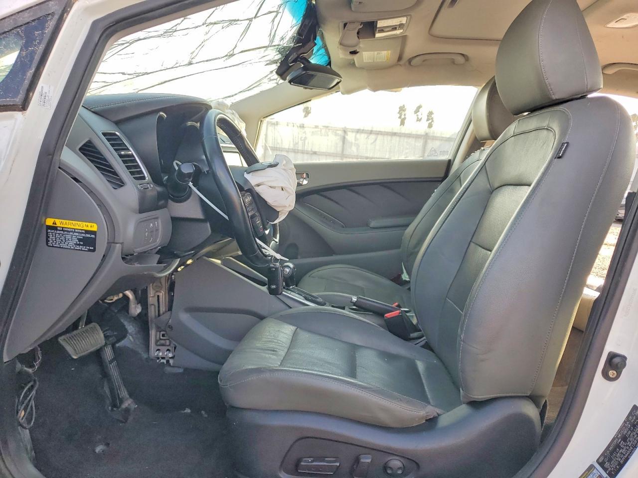 2017 Kia Forte Ex - Image 7