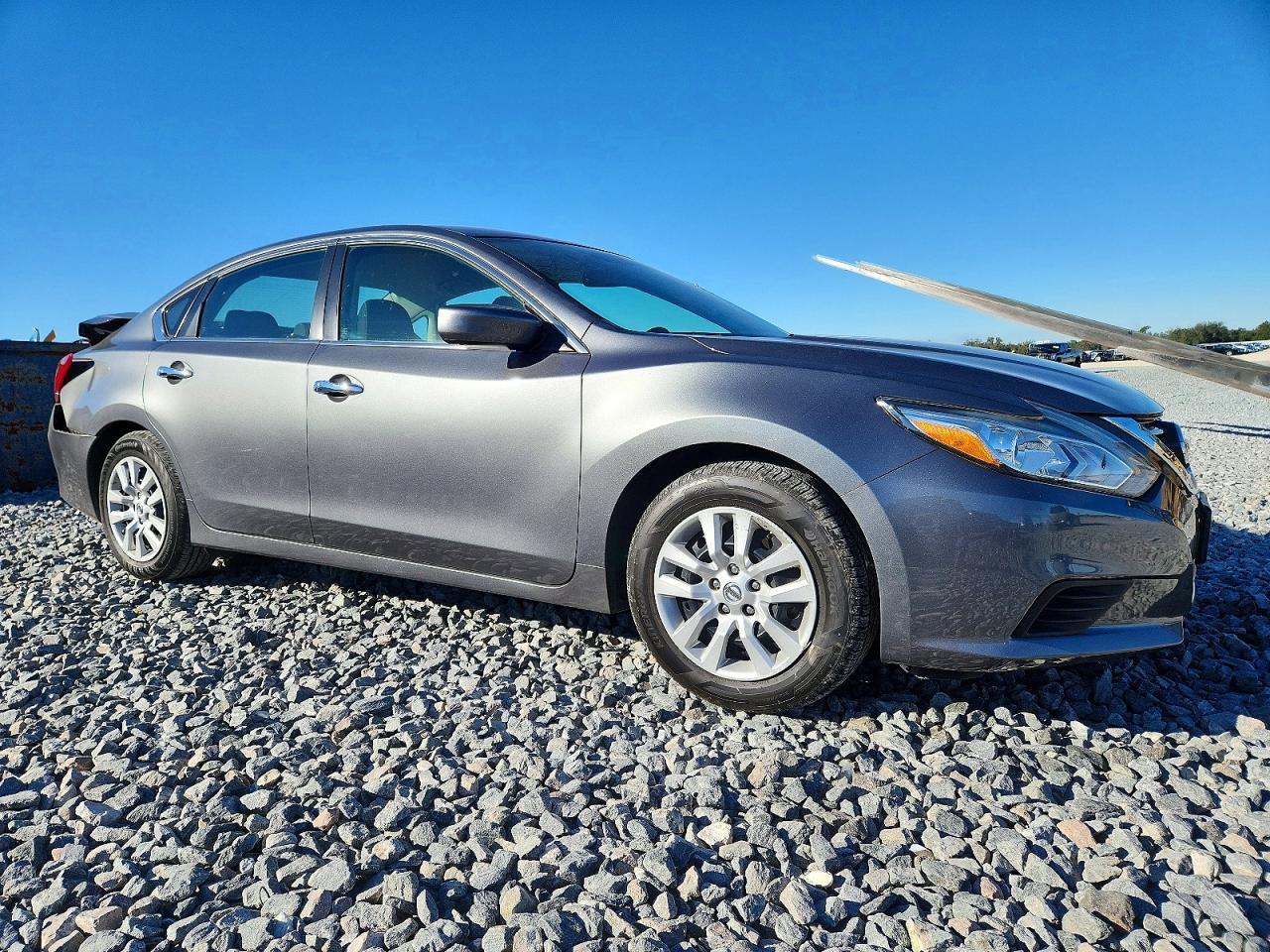 2017 Nissan Altima 2.5 S - Фото 4