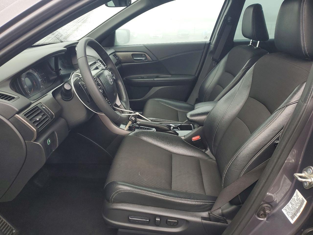 2017 Honda Accord Sport - Image 7