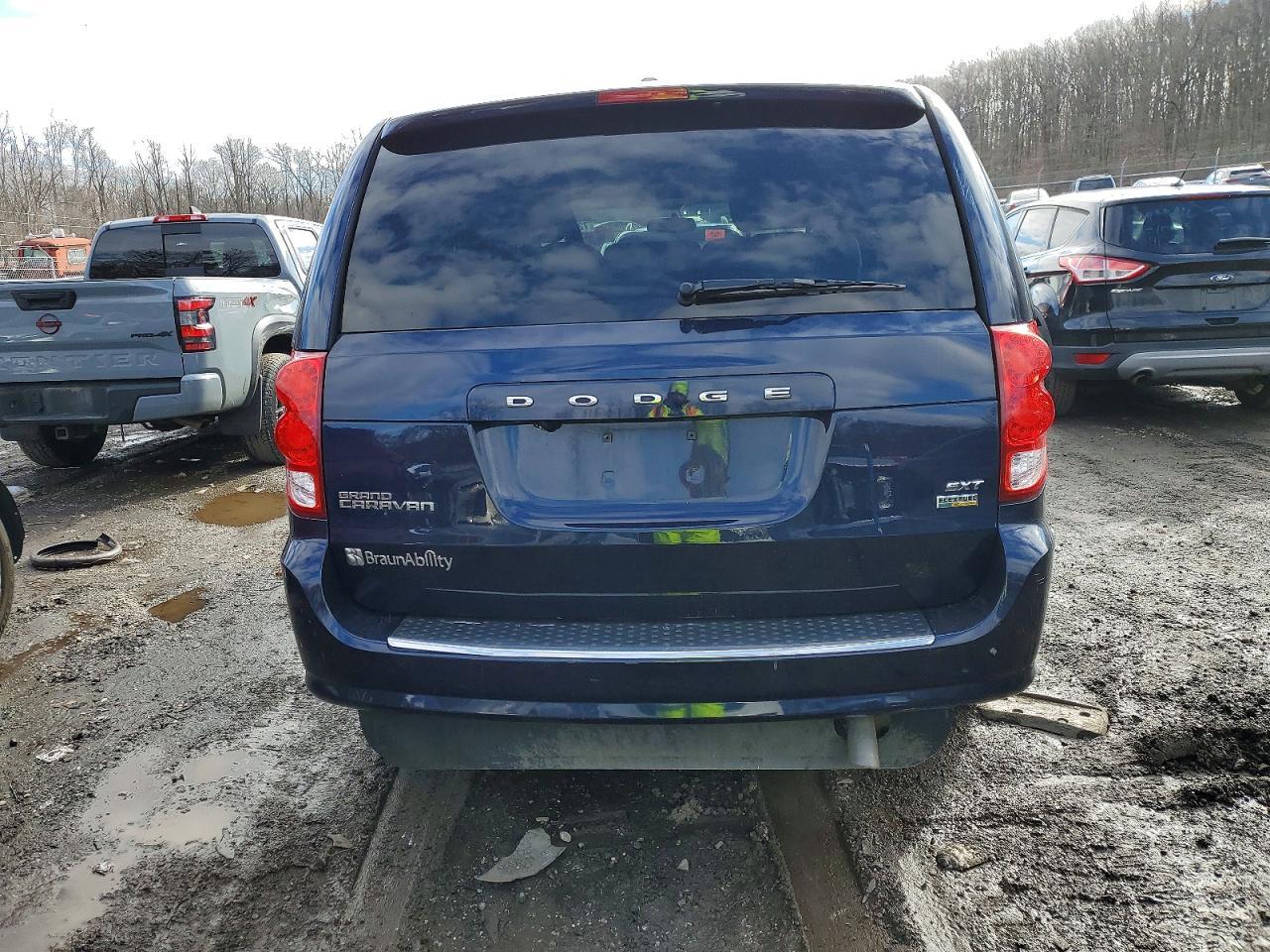 2016 Dodge Grand Caravan Sxt - Фото 6