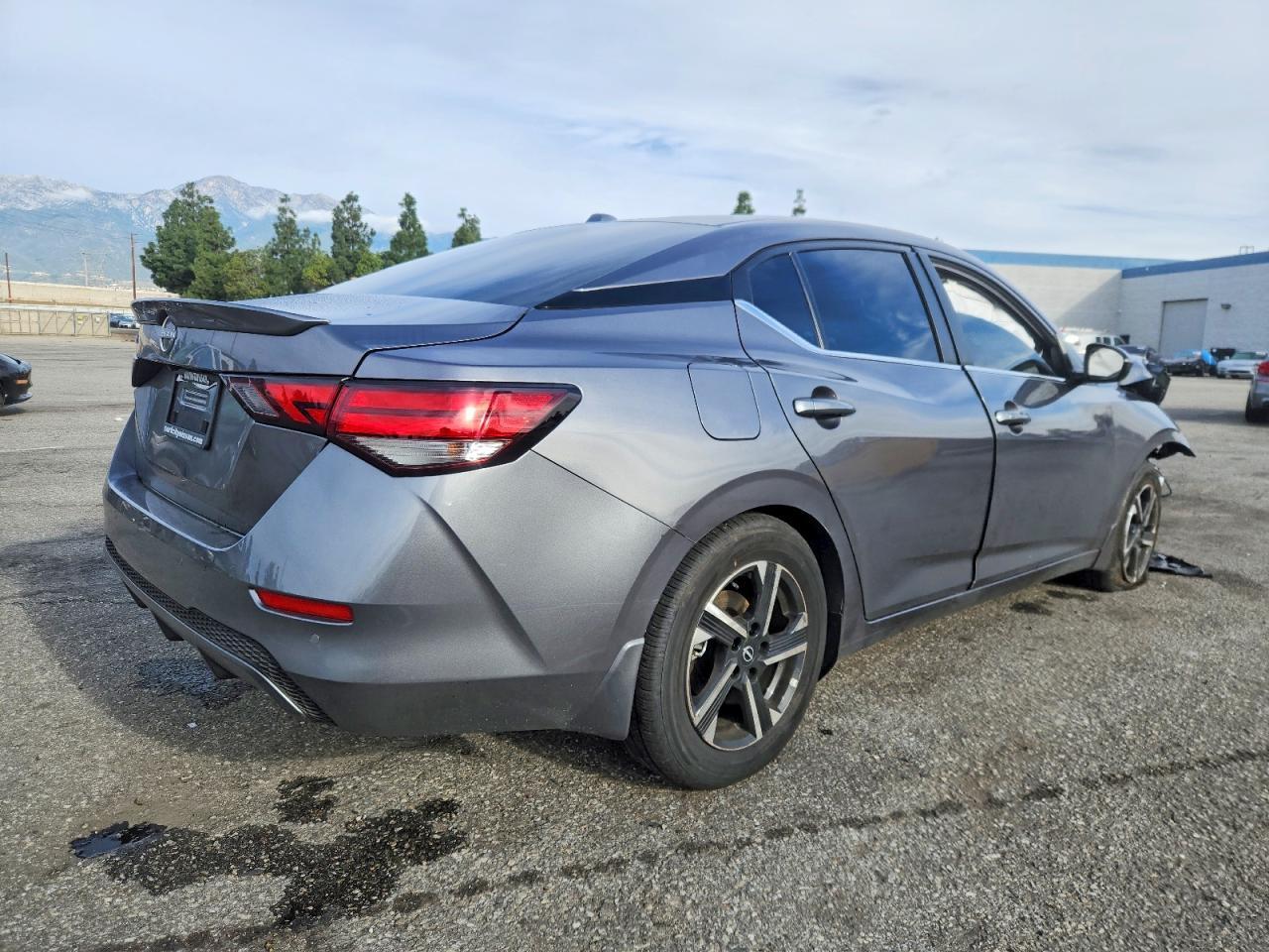 2025 Nissan Sentra Sv - Фото 3