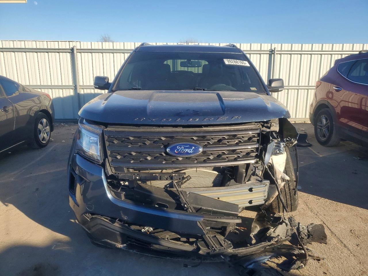 2018 Ford Explorer Xlt - Фото 5