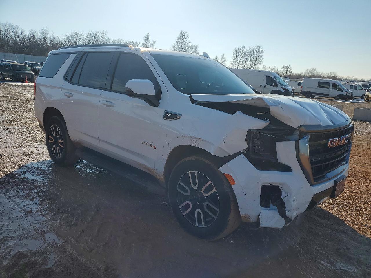 2024 GMC Yukon At4 - Фото 4