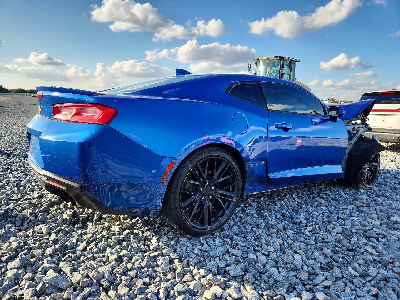 2017 Chevrolet Camaro Lt - Image 3